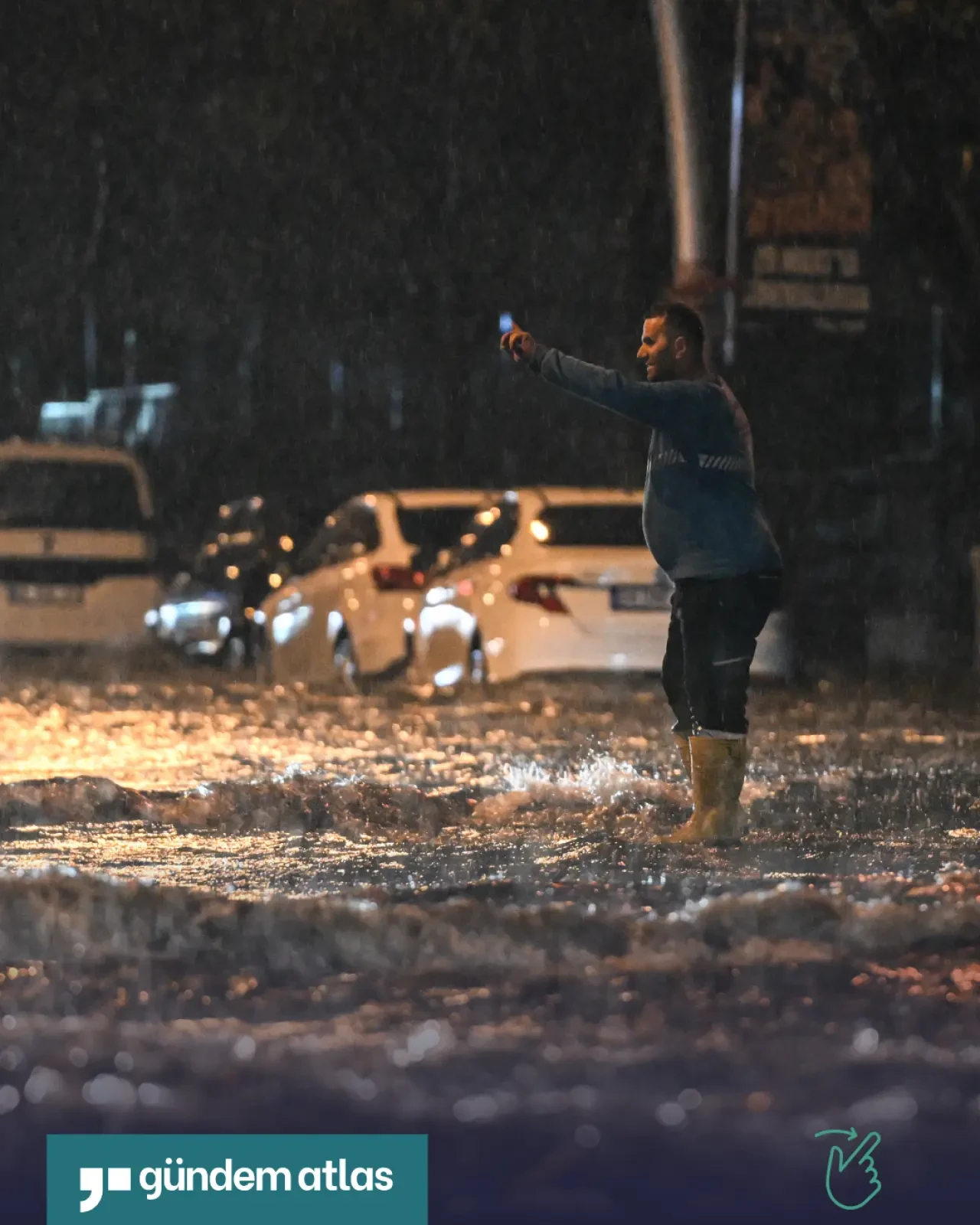 Ankara'da etkili olan gök gürültülü sağanak ve dolu yaşamı olumsuz etkiledi 3