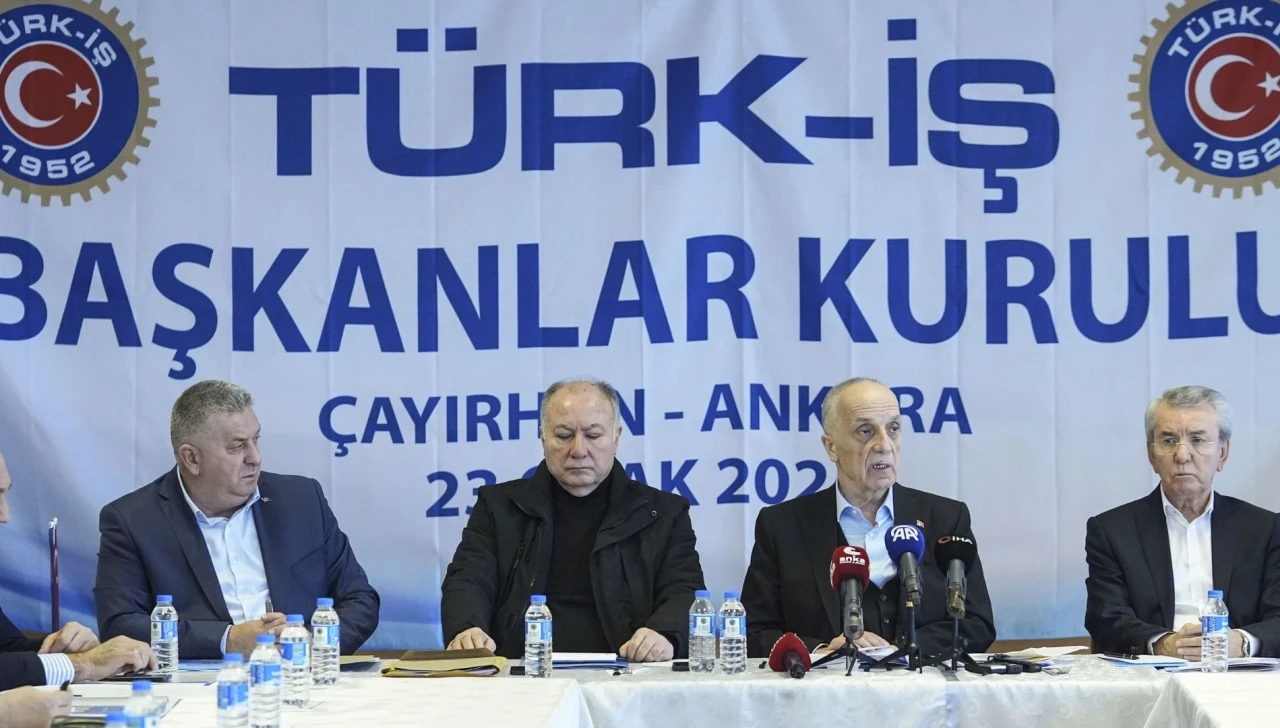 Atalay: "Özelleştirme Politikaları Ülkeye Zarar Verdi"
