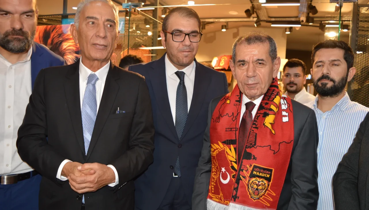 Galatasaray Başkanı Dursun Özbek Mardin’de GS Store’un açılışını yaptı
