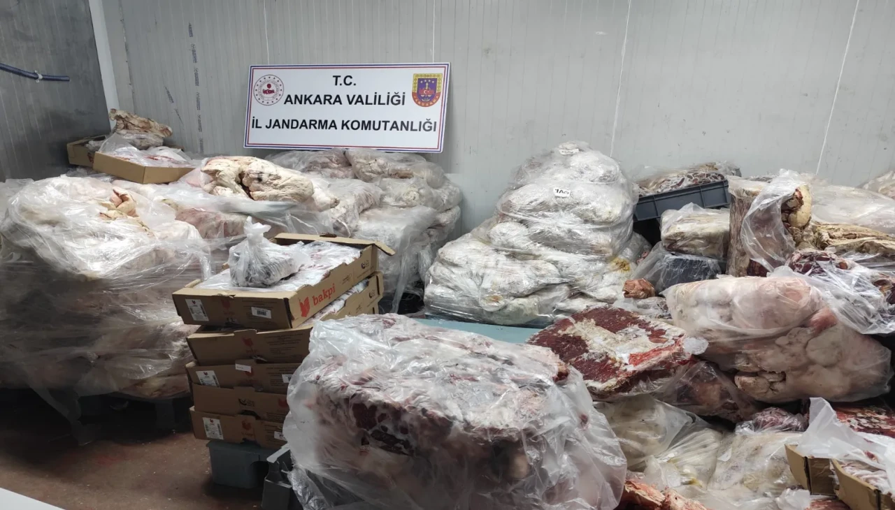 Başkentte jandarmadan operasyon: 15,5 milyon liralık bozuk et