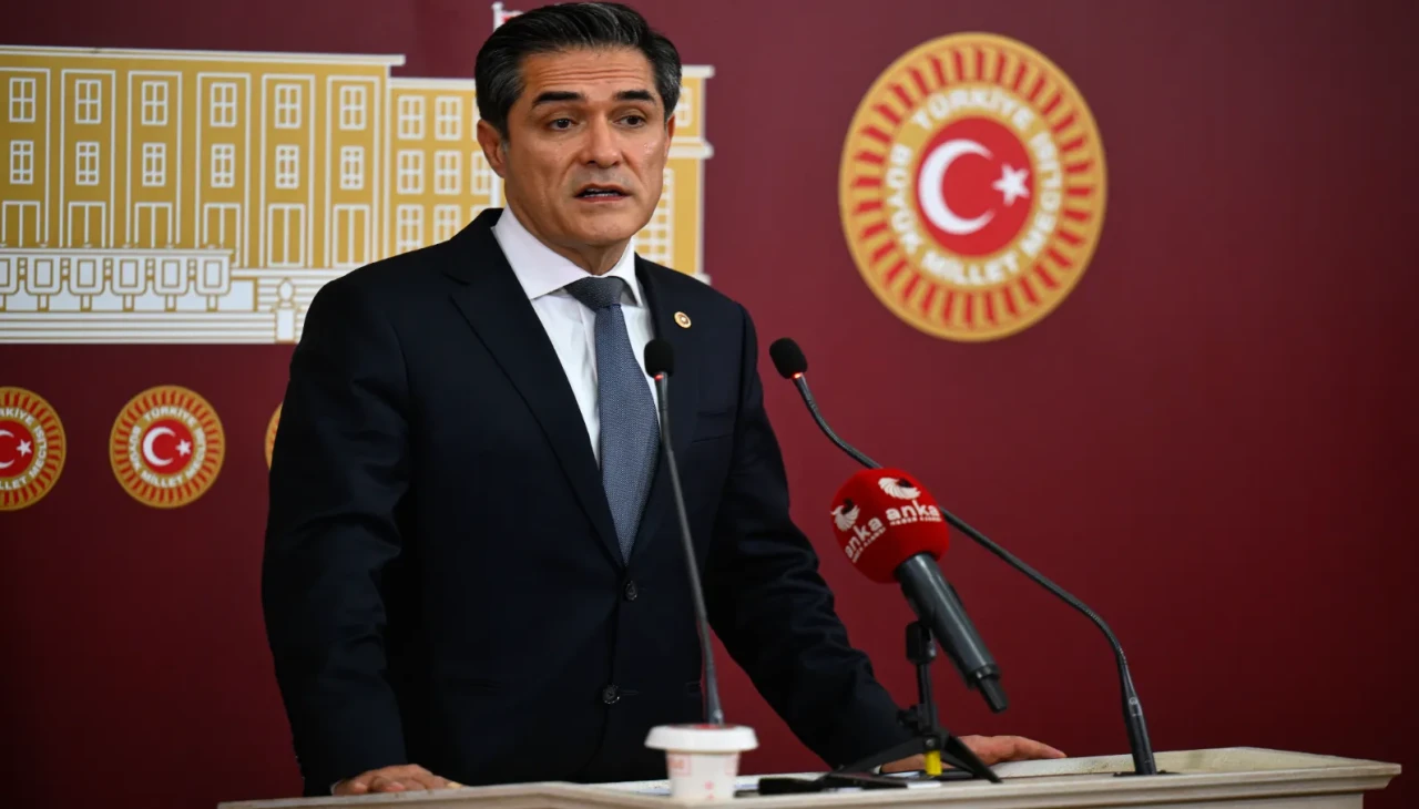 TBMM'de terör örgütü sloganlarına İYİ Parti'den sert tepki !