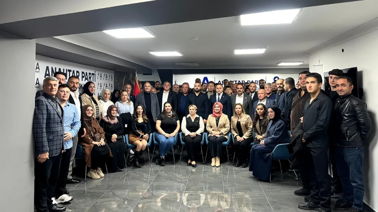 Anahtar Parti'ye Gebze de 3 partiden toplu geçiş oldu