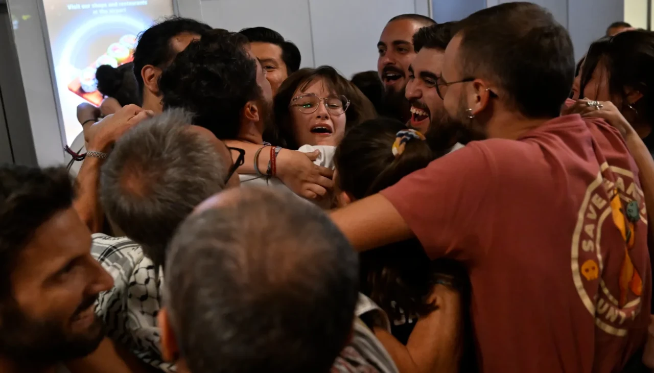 İspanyol aktivistlerin Madrid'deki coşkulu karşılaması: 29 üye serbest kaldı