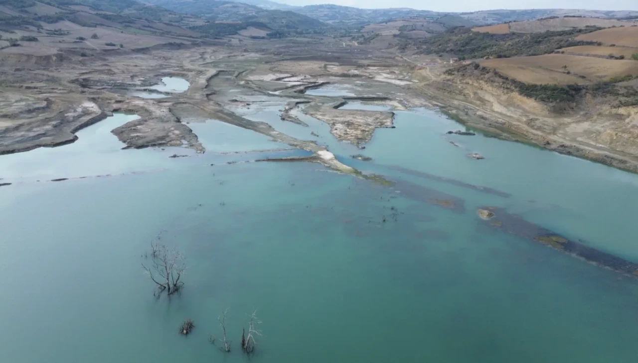 Son yağışlar Naip Barajı’nı etkilemedi: Çatlaklar arttı