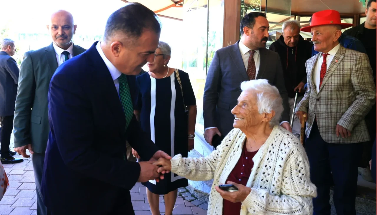 91 yaşındaki huzurevi sakininin TOGG hayali gerçek oldu