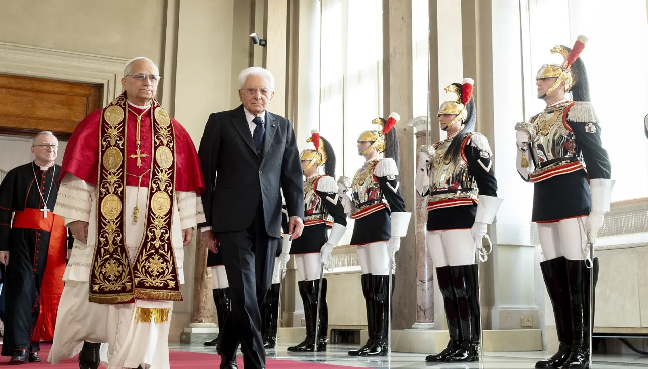 İtalya Cumhurbaşkanı yeni Papa’yı sarayında ağırladı