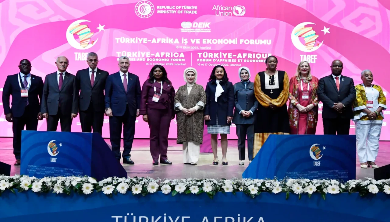 Emine Erdoğan: “Kadınların liderliği kalkınmanın anahtarıdır”