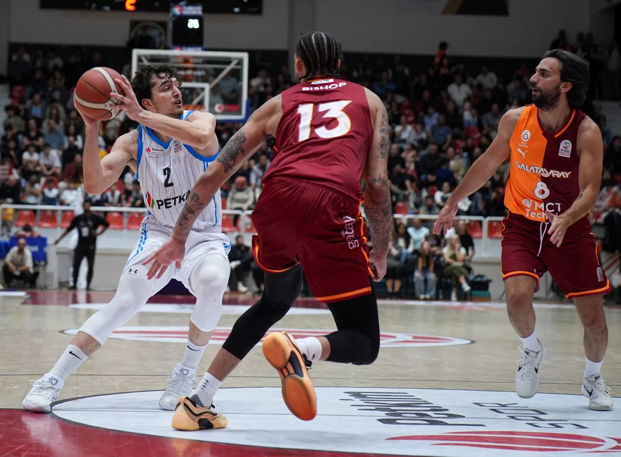 Galatasaray MCT Technic, Aliağa Petkimspor'u mağlup ederek üçüncü haftayı galibiyetle kapattı