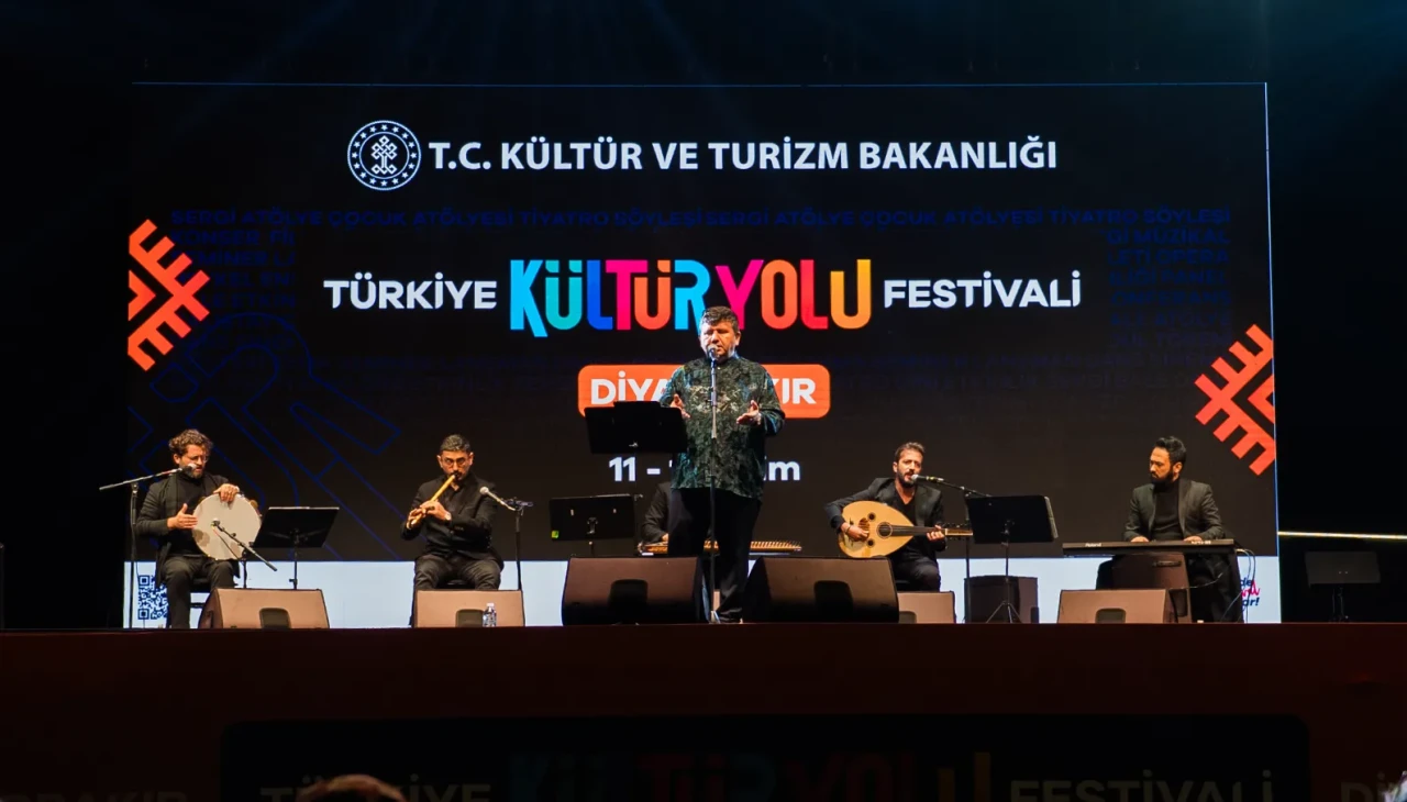 Diyarbakır Kültür Yolu Festivali'nde sanat ve kültür buluşması sürüyor