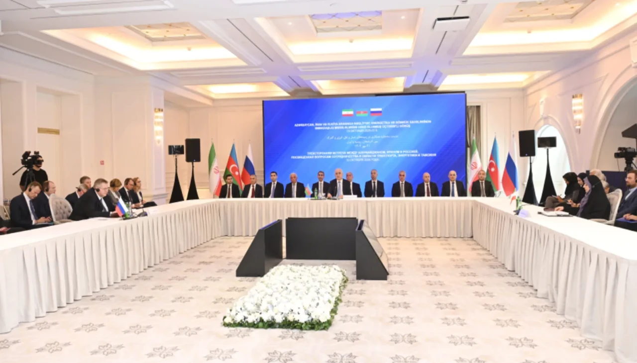 Azerbaycan, Rusya ve İran ulaşım ve enerji işbirliği için toplandı