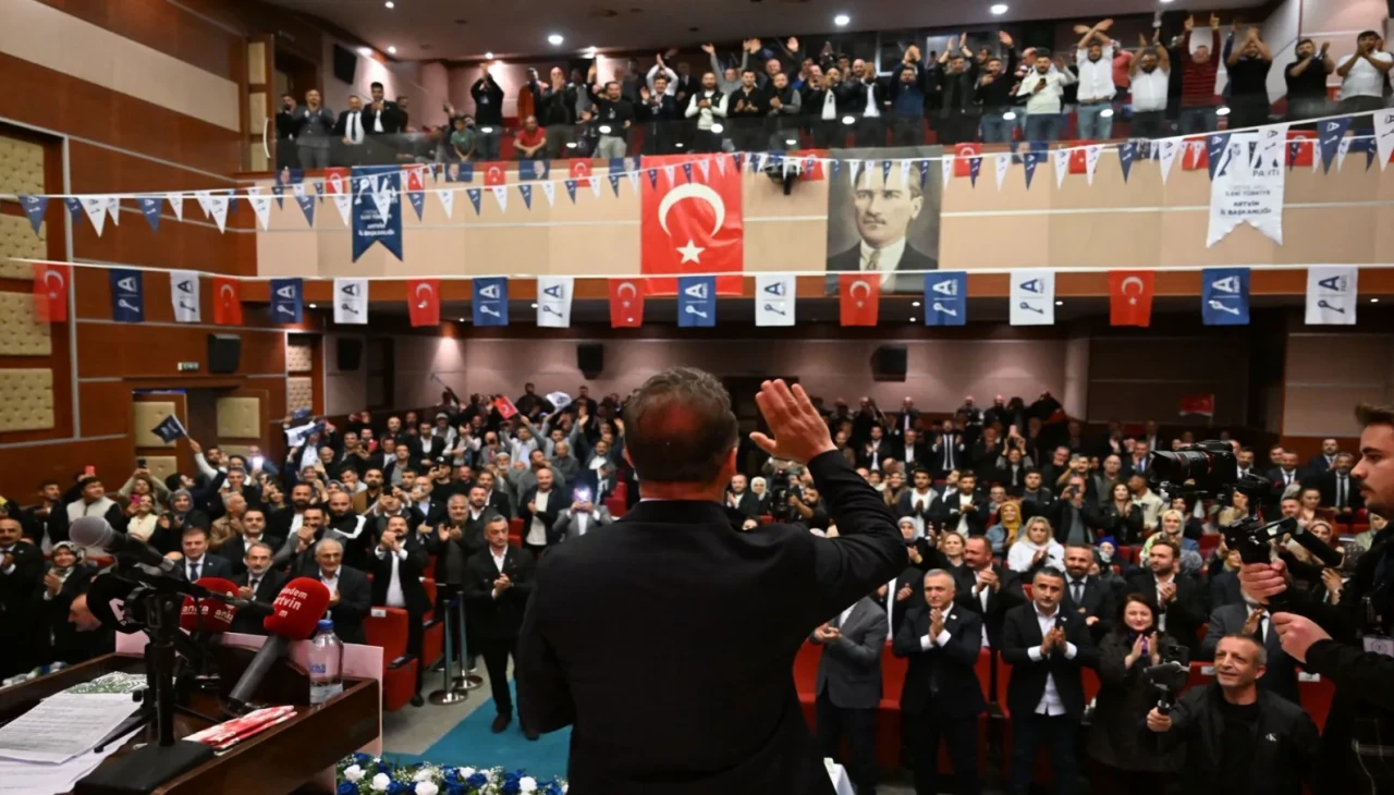 Yavuz Ağıralioğlu Artvin’den sert çıktı: Sandıkta hesaplaşma çağrısı