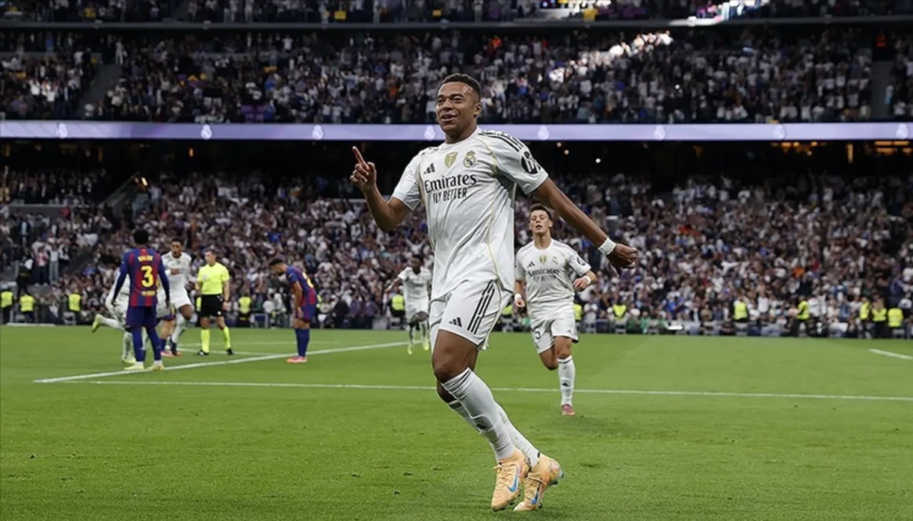 "El Clasico"da kazanan taraf Barcelona'yı 2-1 ile geçen Real Madrid oldu