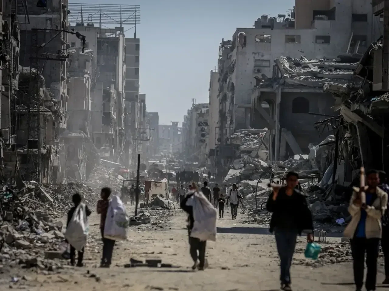 İsrail ordusu Gazze'ye yeni saldırılara başladı