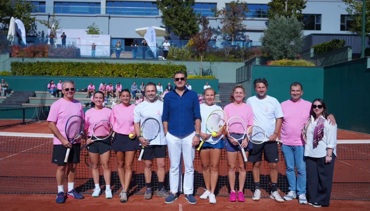 QNB Türkiye’den farkındalık için Pembe Top Tenis Turnuvası düzenlendi