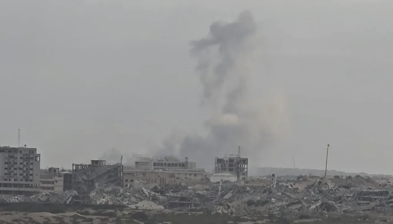 İsrail Ateşkes Anlaşmasına rağmen Gazze'yi bombalamaya devam ediyor