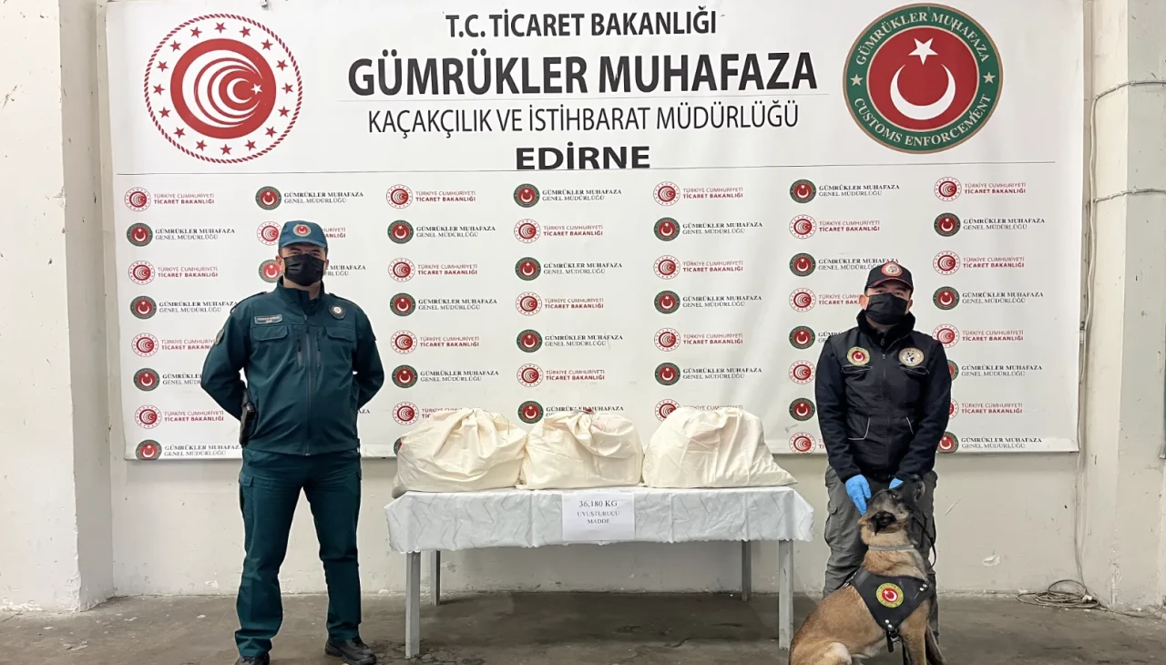 Kapıkule'de dev uyuşturucu baskını: 36 kilo kokain ele geçirildi