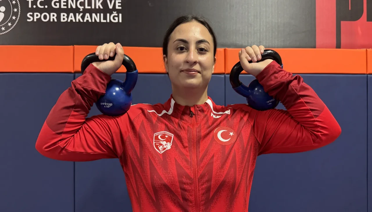 Zonguldak’ın gururu: 17 yaşındaki milli güreşçi Balkanlar’da