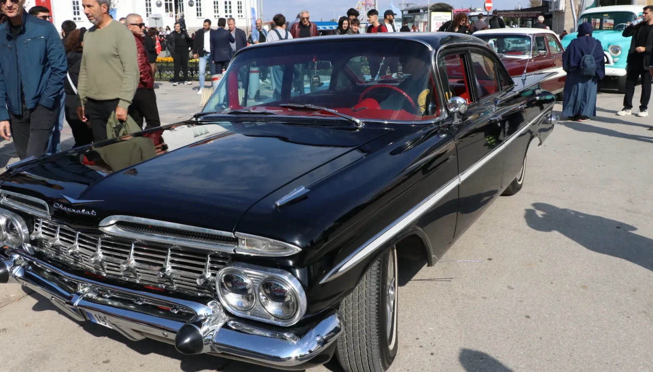 2. Yalova Film Festivali kortejle başladı: 70 film yarışıyor