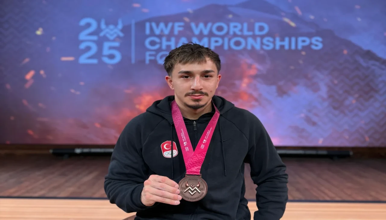 Yusuf Fehmi Genç Bronz Madalya ile Türkiye'nin madalya sayısını 5'e yükseltti