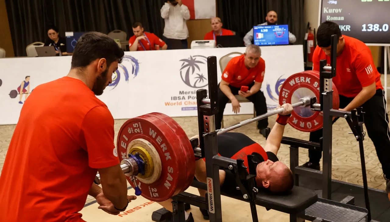 Görme Engelliler Dünya Halter Şampiyonası Mersin’de başladı