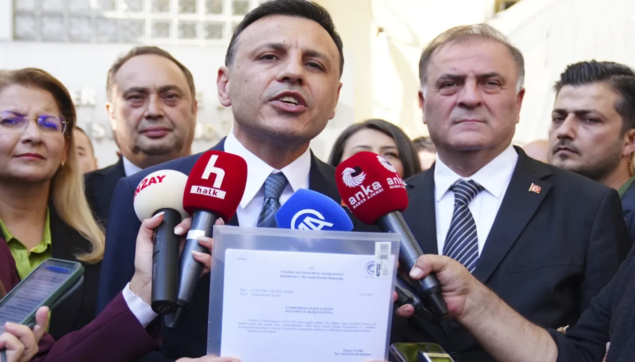CHP İstanbul İl Başkanı Özgür Çelik Mazbatasını Aldı: Adalet Mücadelesinde Yeni Bir Başlangıç mı?