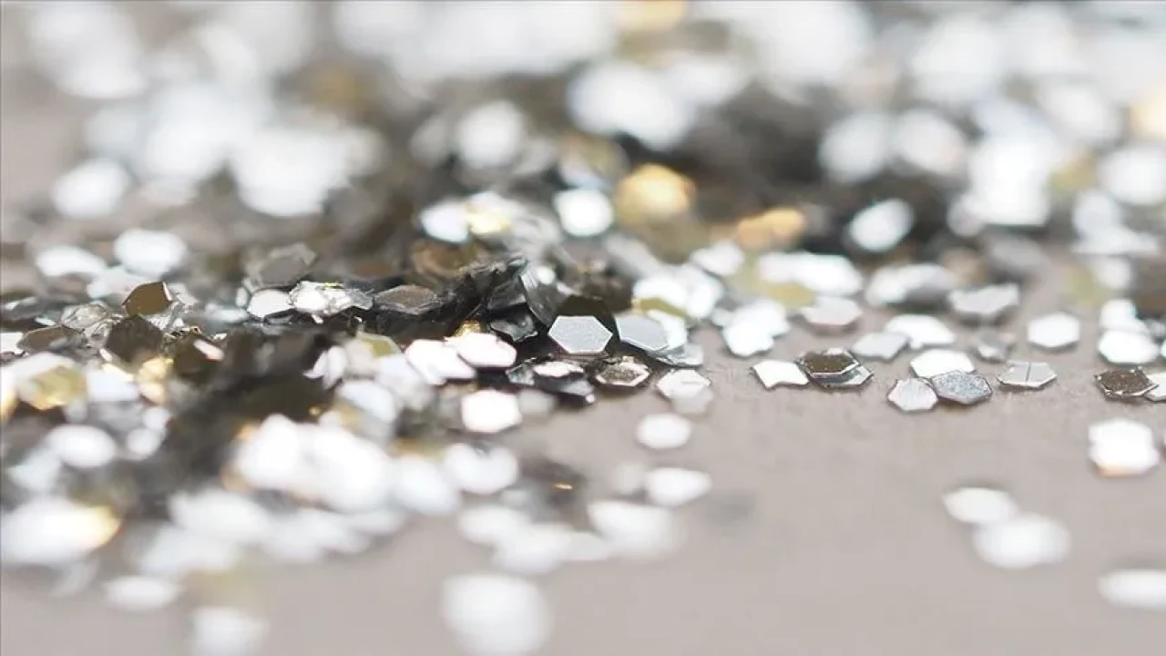 Gümüş fiyatları tarihsel zirve sonrası düzeltme yaşadı ama 8 haftalık kazanç peşinde