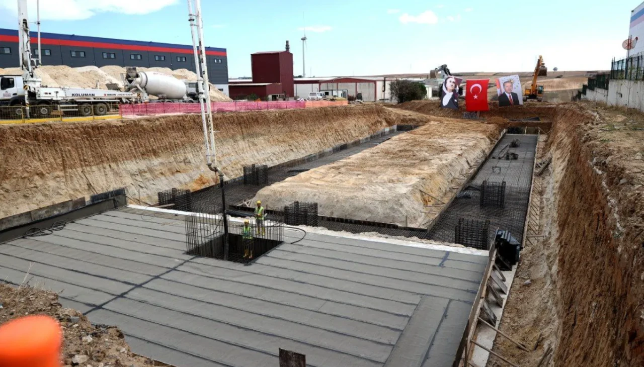 Bakan Kacır: "Daha Güçlü Bir Türkiye'ye Emin Adımlarla İlerliyoruz"