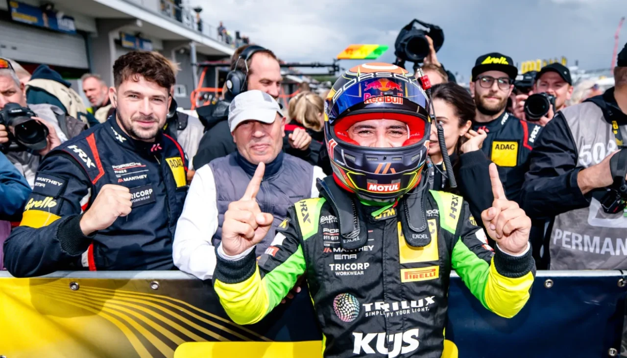 Ayhancan Güven DTM tarihine adını yazdırdı: İlk Türk pilot şampiyon oldu