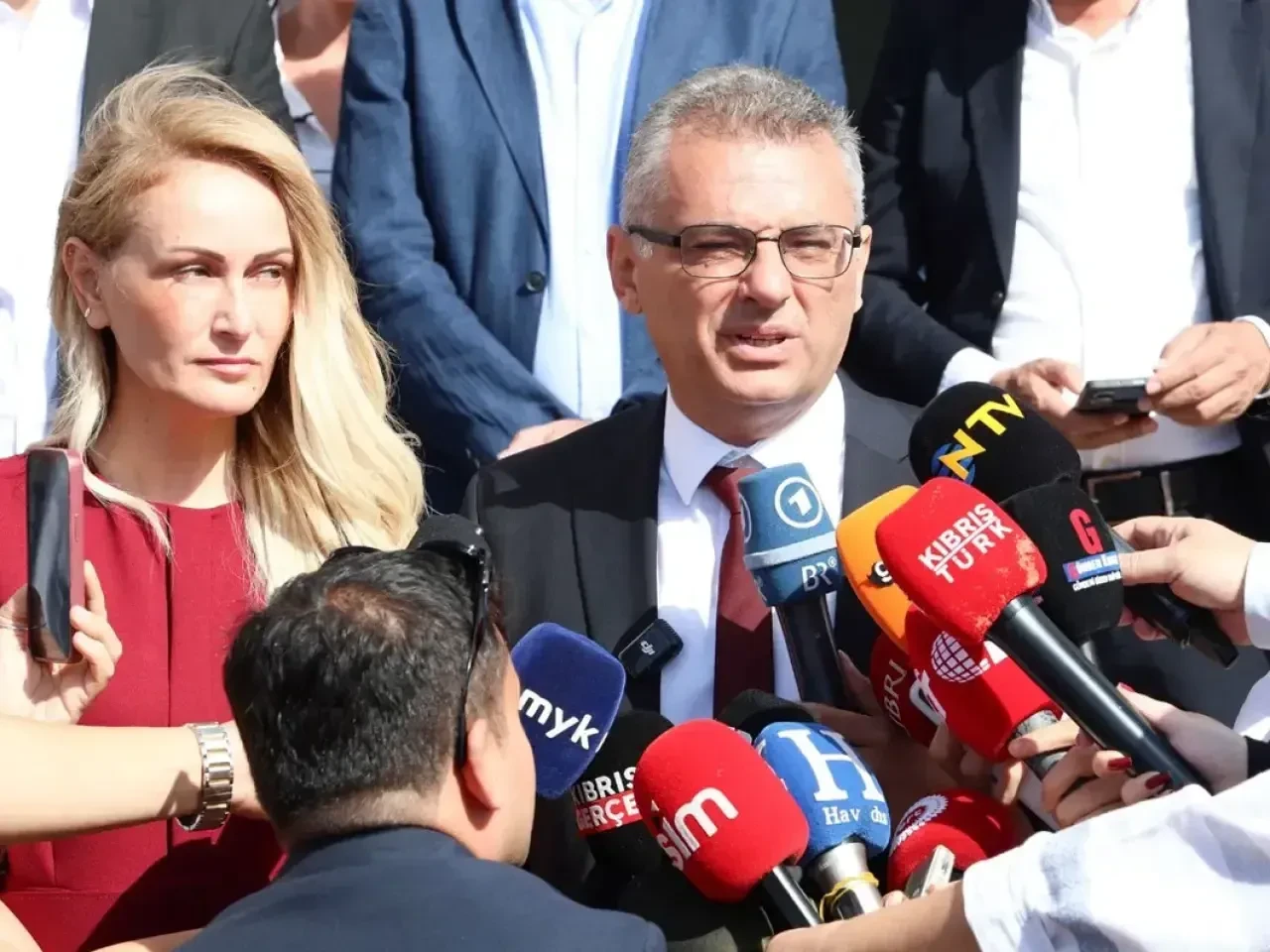 KKTC Cumhurbaşkanı Seçimi: Tufan Erhürman %63 Oyla Zafer Kazandı, Türkiye ile İşbirliği Mesajı Verdi