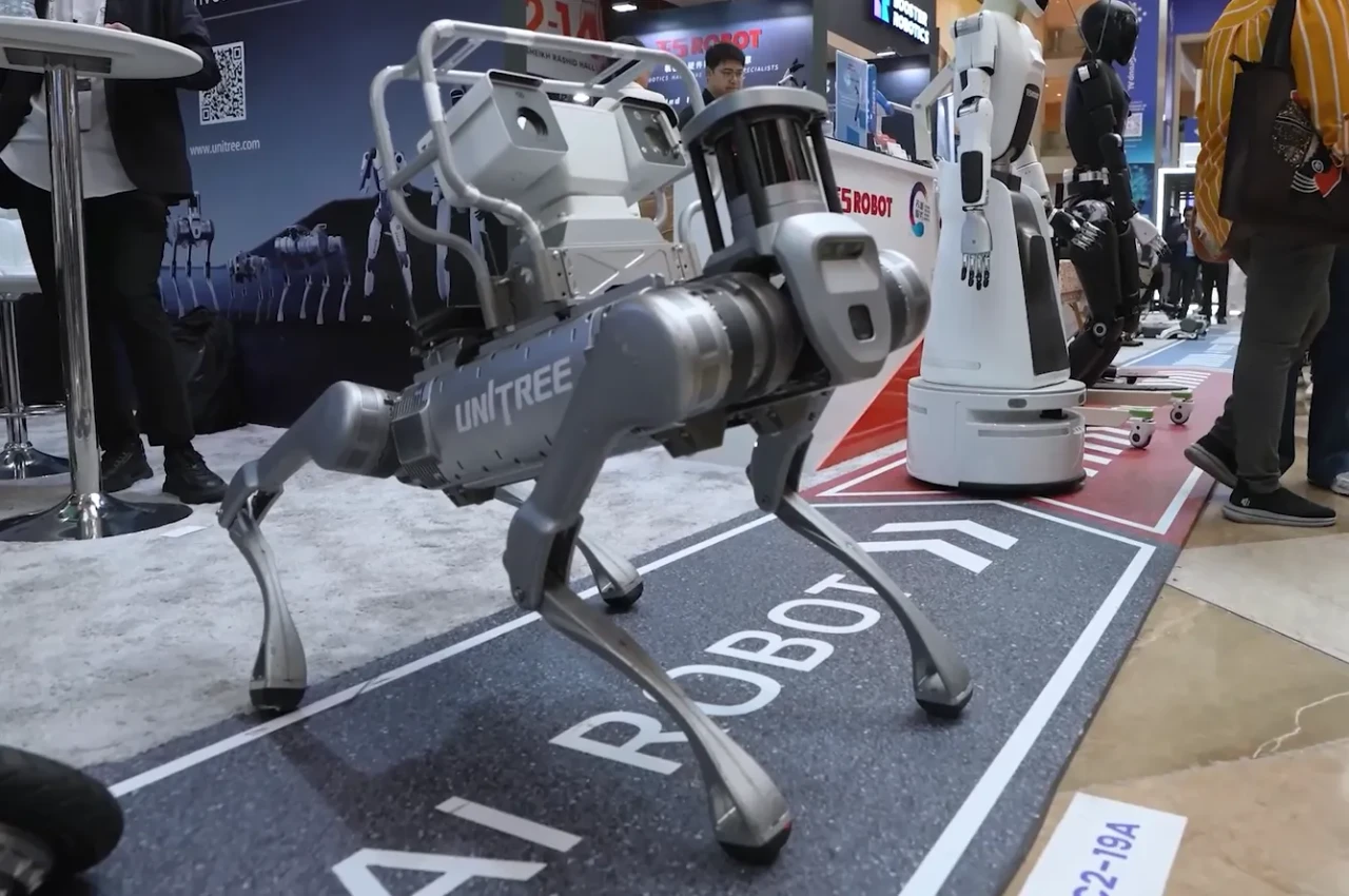 GITEX’te geleceğin teknolojisi: Yapay zekalı robot köpekler
