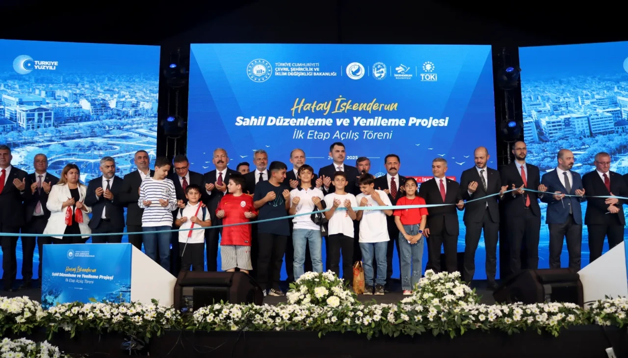 Bakan Kurum'dan Hatay'a müjde: Sahilde yeniden doğuş ve konut hamlesi