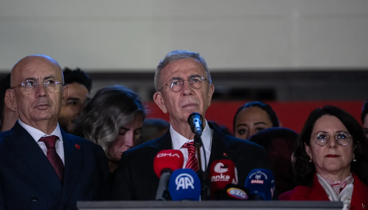Mansur Yavaş: “Türk gençliğine sonuna kadar güveniyoruz”