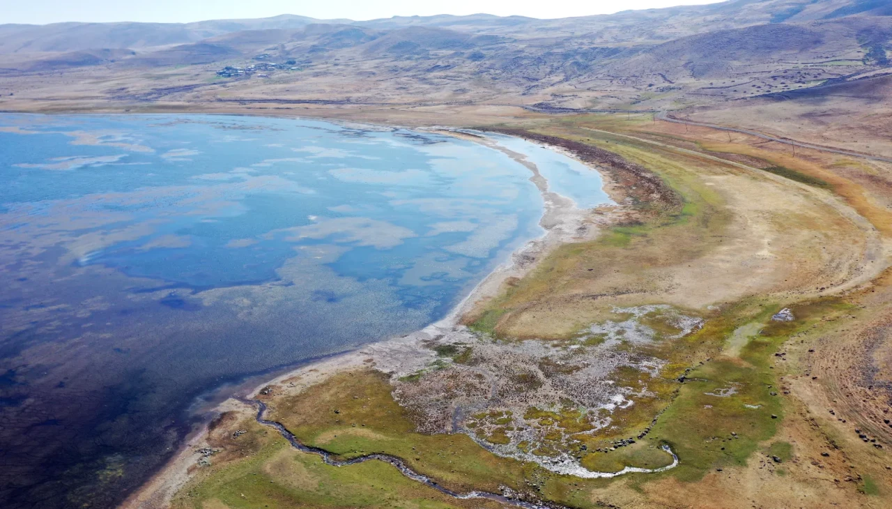 Balık Gölü tehlike sınırında: İklim ve su tüketimiyle 1 km² kaybedildi