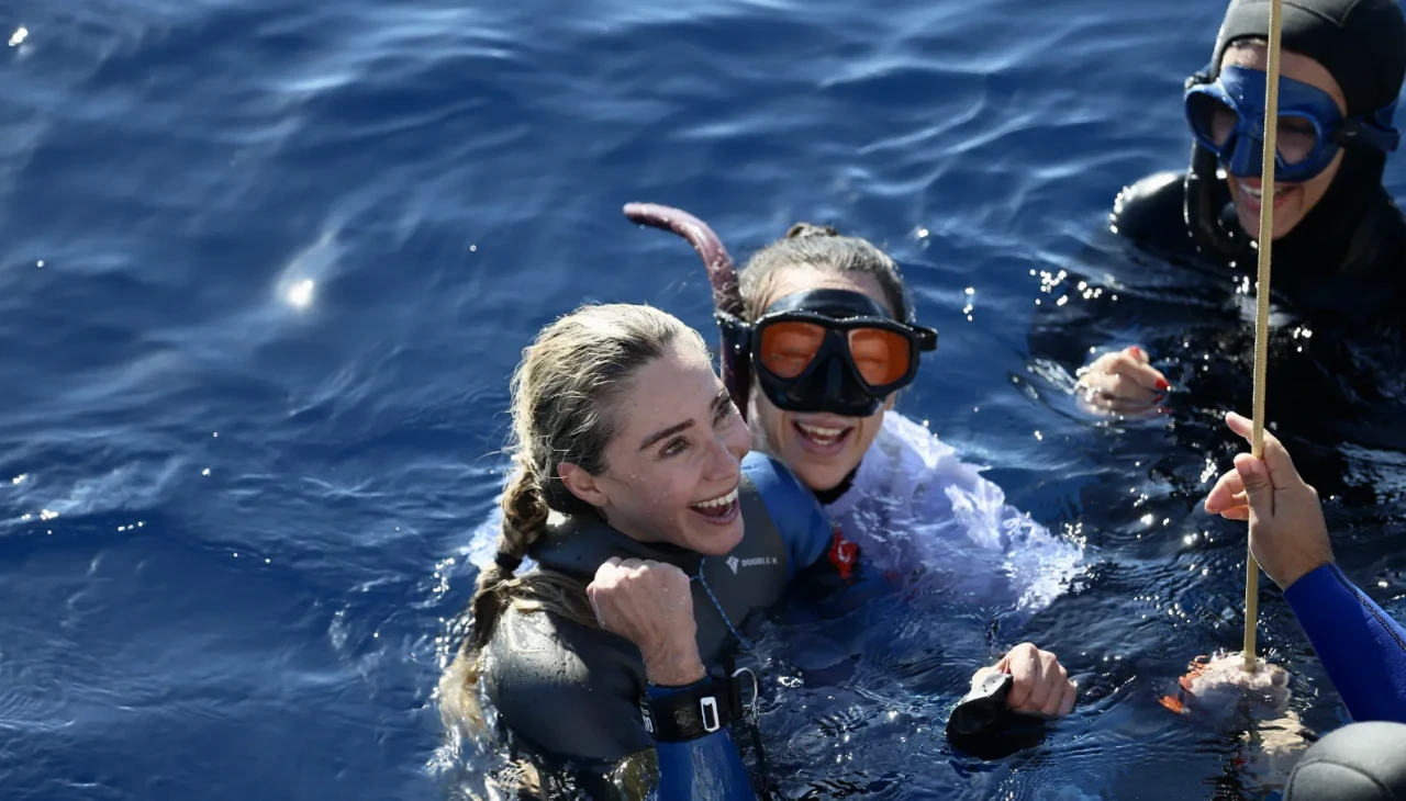 Şahika Ercümen, Gazze için tarihi dalışla dünya rekorunu kırdı