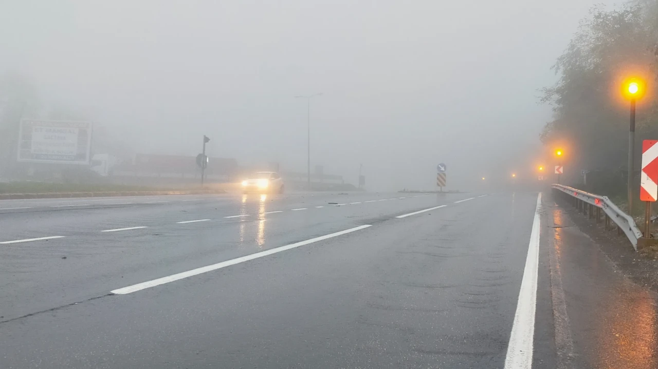 Bolu Dağı'nda yoğun sis ve sağanak yağmur! Sürücüler için kritik uyarılar yapıldı