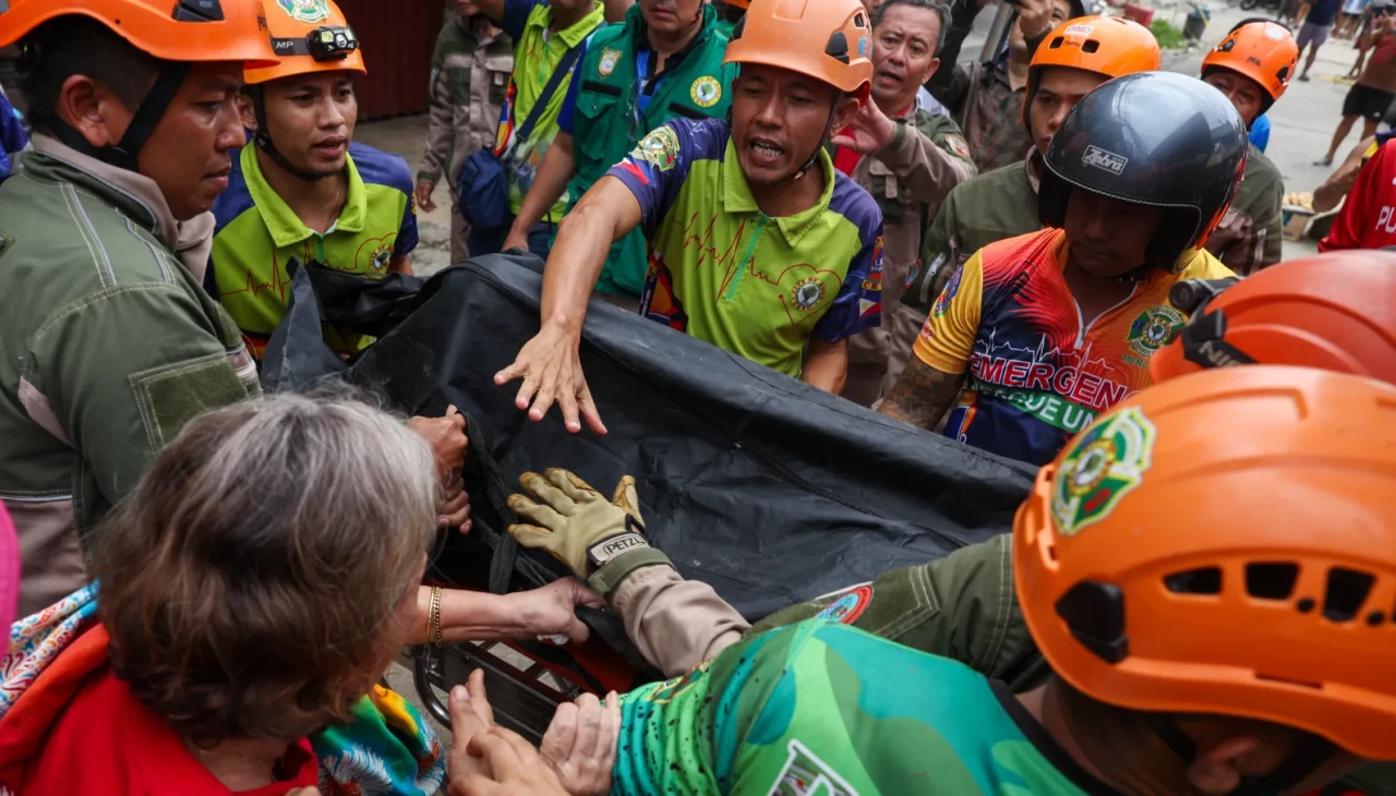 Filipinler'deki 6,9 büyüklüğündeki depremin can kaybı 61'e yükseldi