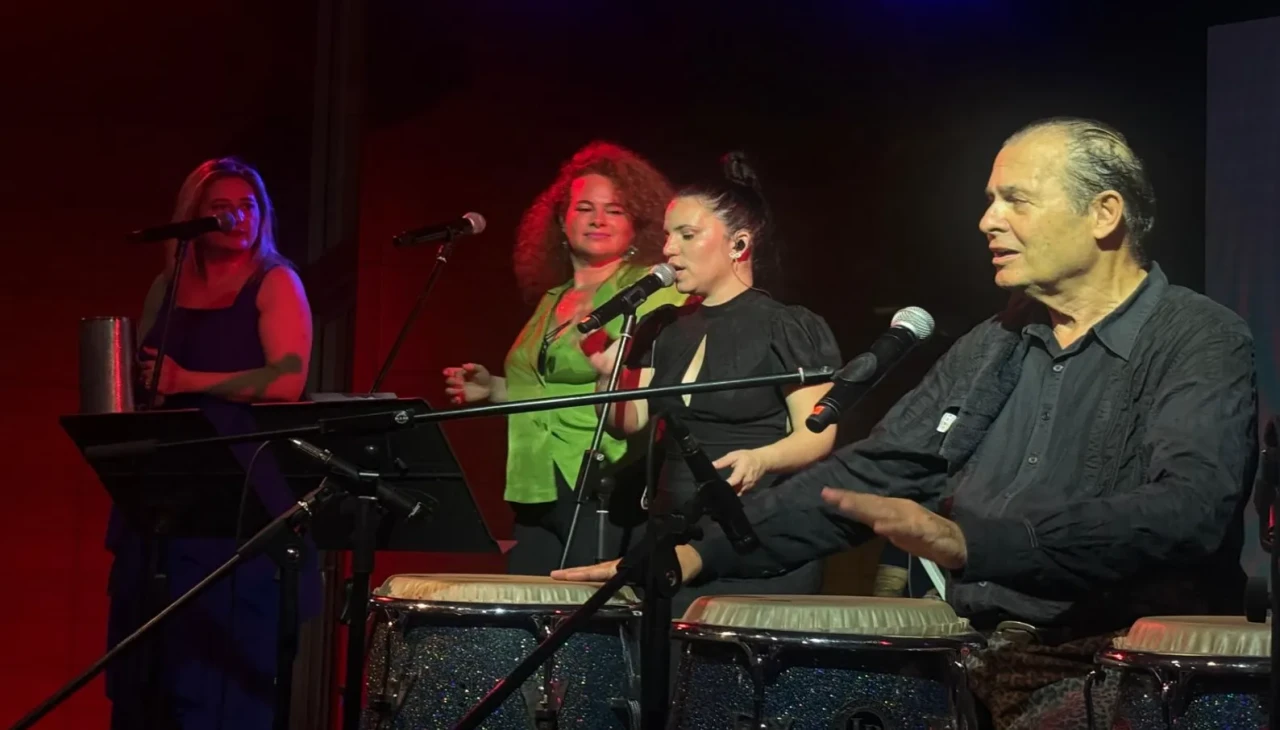 Ayhan Sicimoğlu’nun Latin All Stars ekibiyle muhteşem konseri