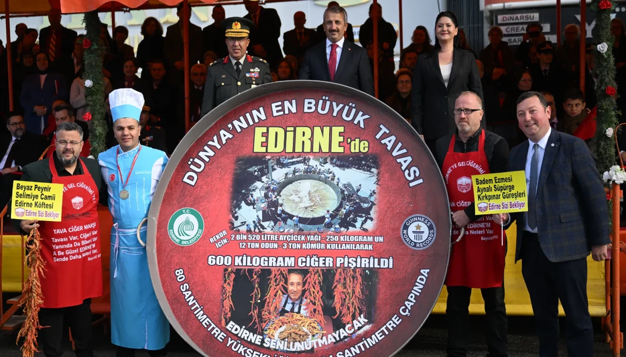 Gençler bayrağı devraldı: Edirne’nin Kurtuluşu 103 yaşında