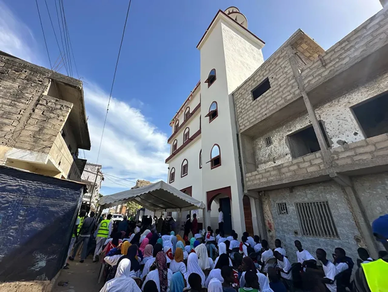 Türkiye-Senegal dostluğuna yeni bir simge: Marega Camisi açıldı