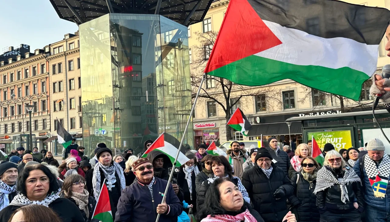 Stockholm'da Gazze için yüzlerce kişiden isyan: "Çocuklar öldürülüyor"