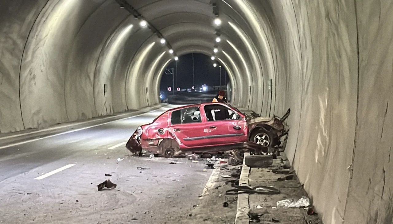 Zonguldak'ta Uzunkum Tüneli'nde kaza: 2 yaralı var