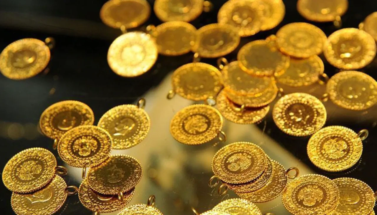 Gram altın 5.720 liraya yükseldi: Ons 4.208 dolar