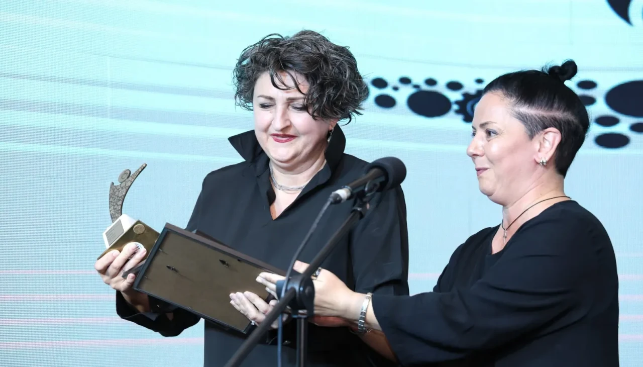 Marina Yüce: Batum Kukla Festivali'nde "En İyi Kadın Oyuncu"