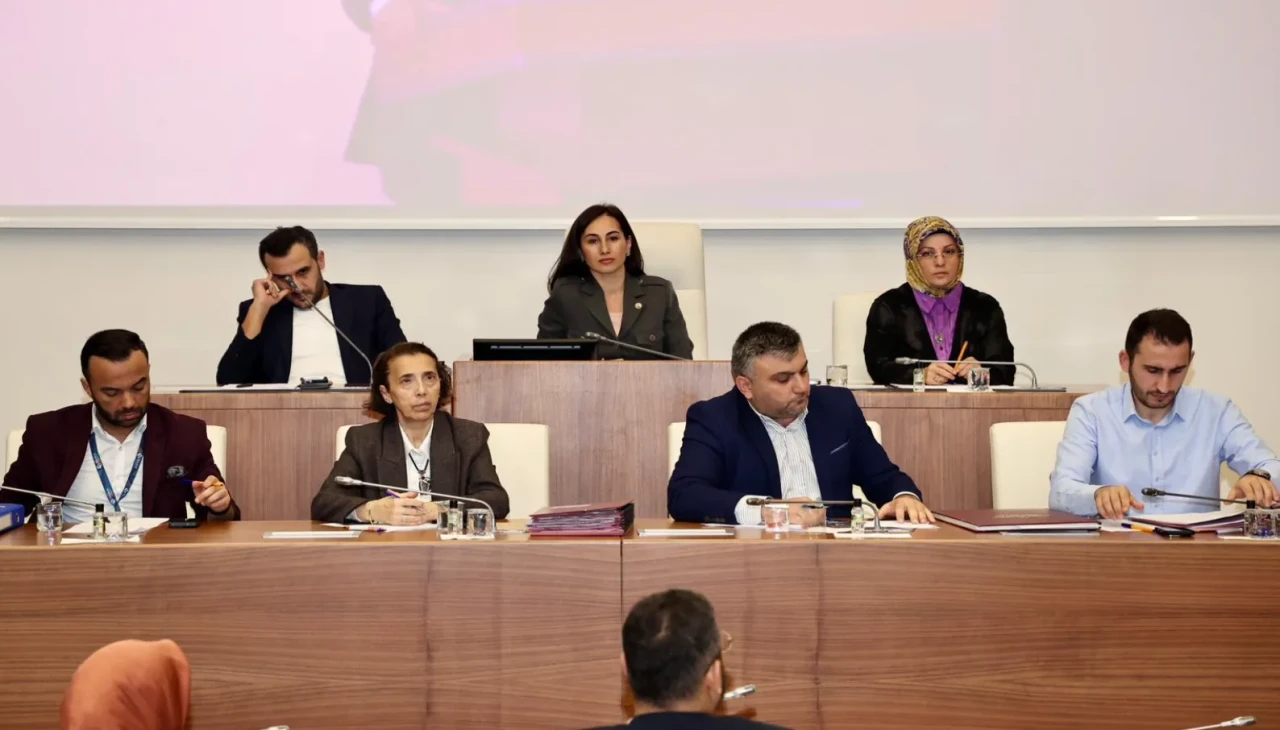 Beykoz Belediye Meclisi'nde yolsuzluk iddiaları tartışması