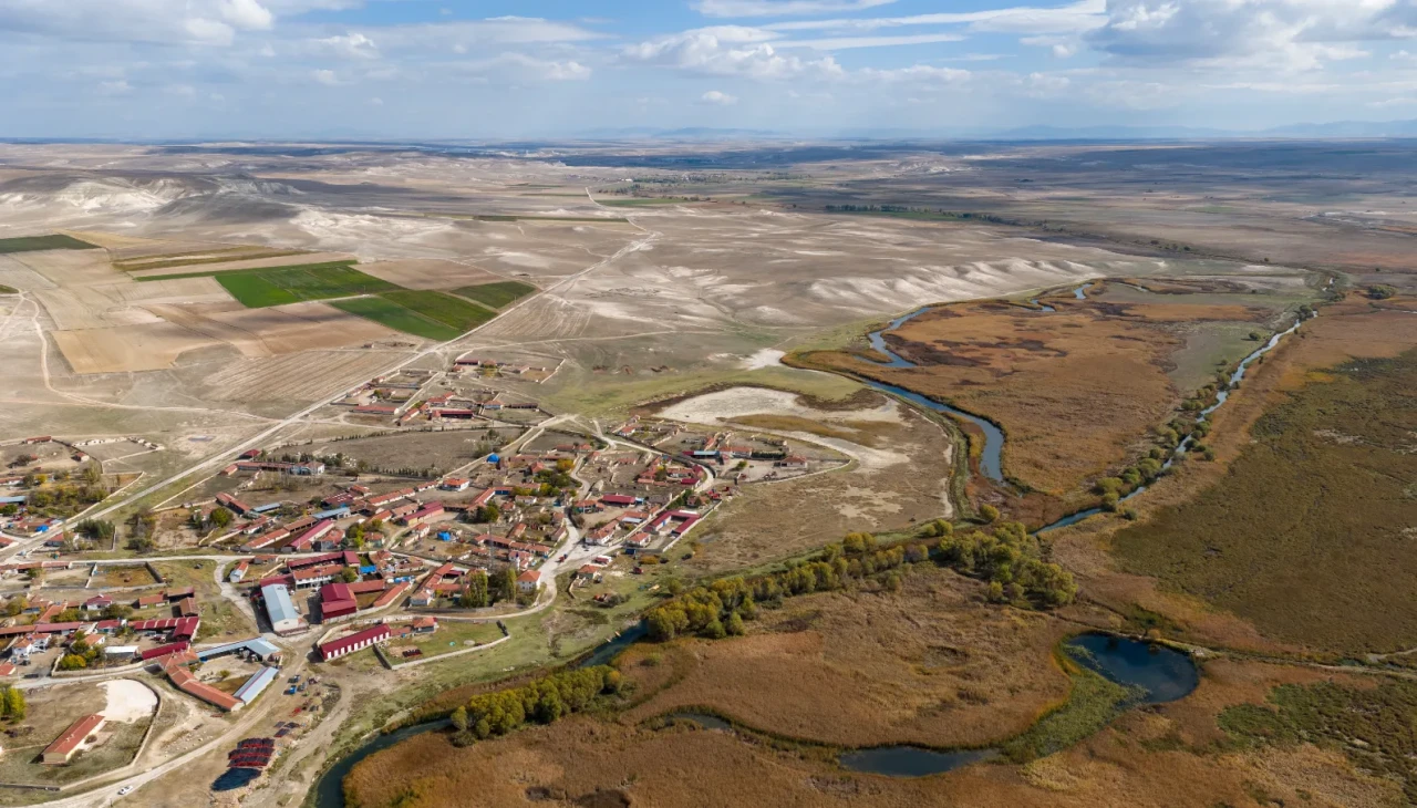 Eskişehir Balıkdamı'nda kuraklık tehlikesi: Su seviyesi yüzde 80 düştü