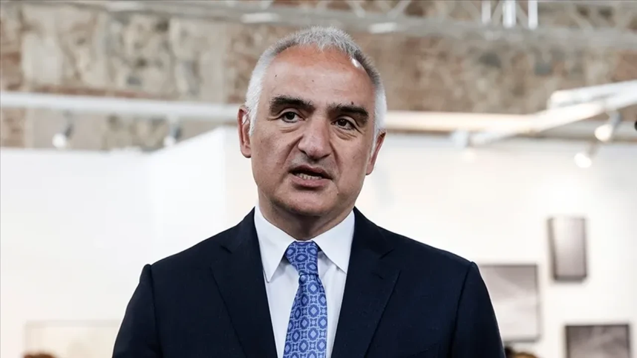 Bakan Ersoy'dan 10 Kasım mesajı: "Atatürk'ün eserleri doğrultusunda ilerliyoruz"