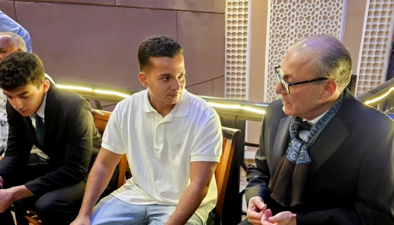 Kahire Büyükelçisi Şen'den Abdulbasit Abdussamed ailesine başsağlığı ziyareti