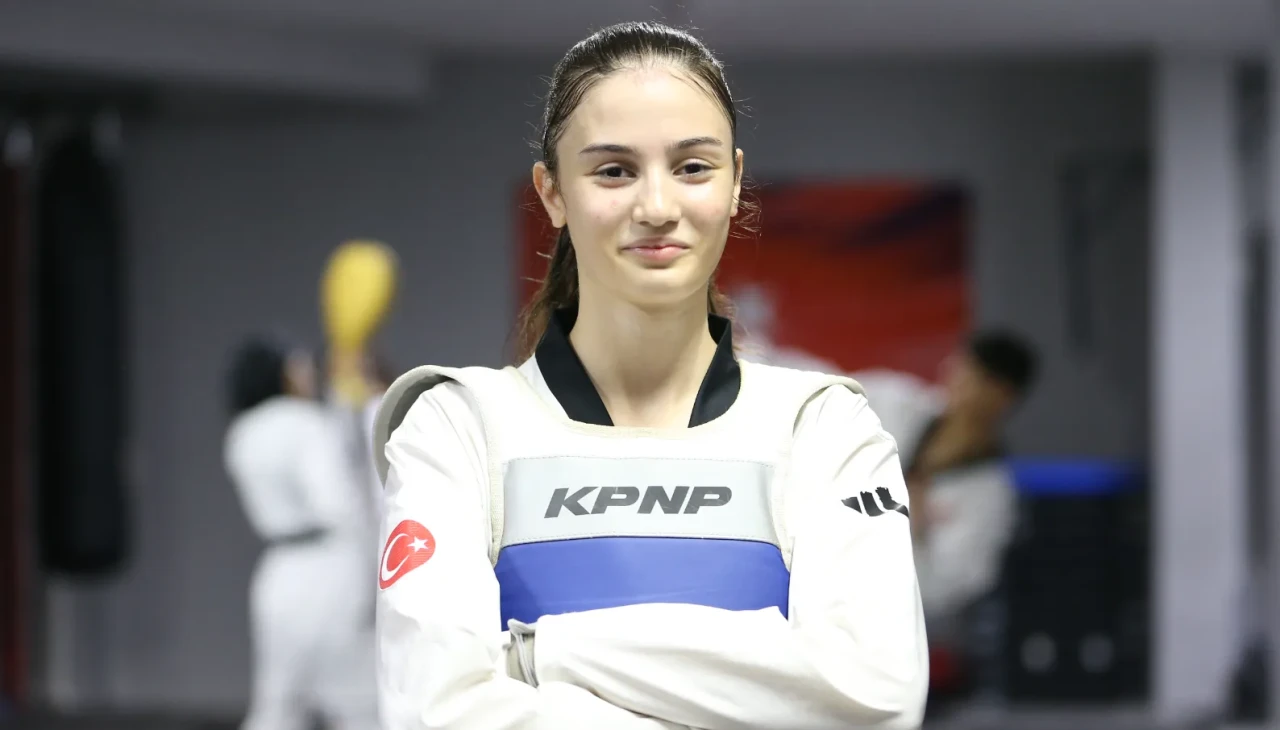 Sena Yılmaz'dan tarihi başarı: Hem Dünya hem Avrupa Şampiyonu