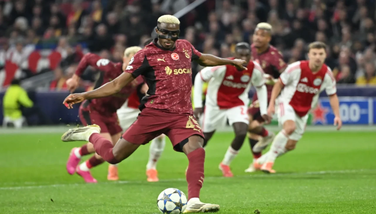 Galatasaray UEFA Şampiyonlar Ligi'nde Ajax'ı 3-0 yendi