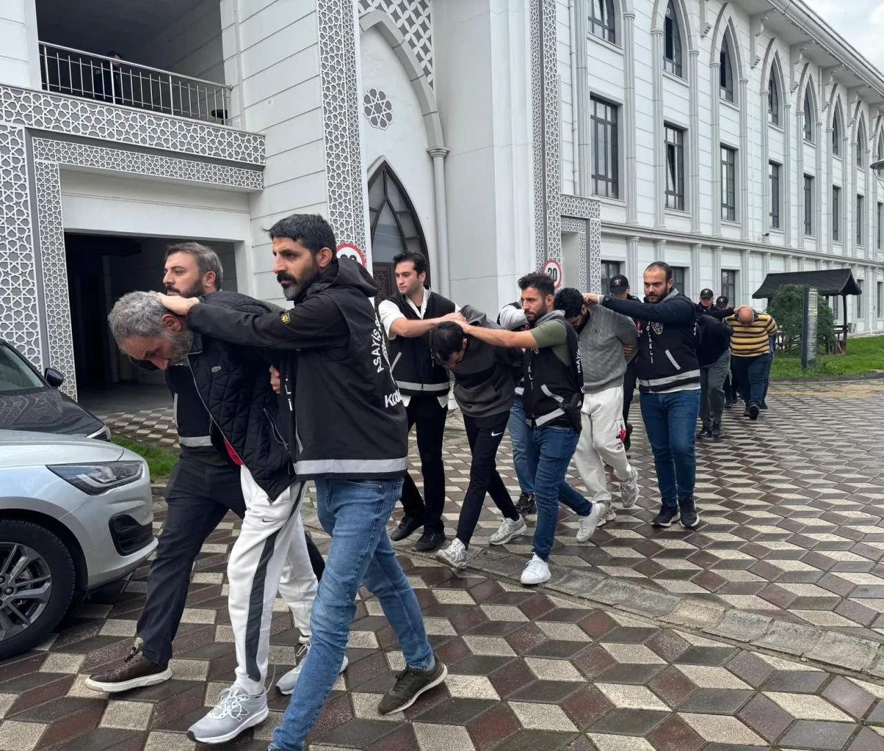 Kocaeli'deki yangın faciasında 11 şüpheli adliyeye sevk edildi